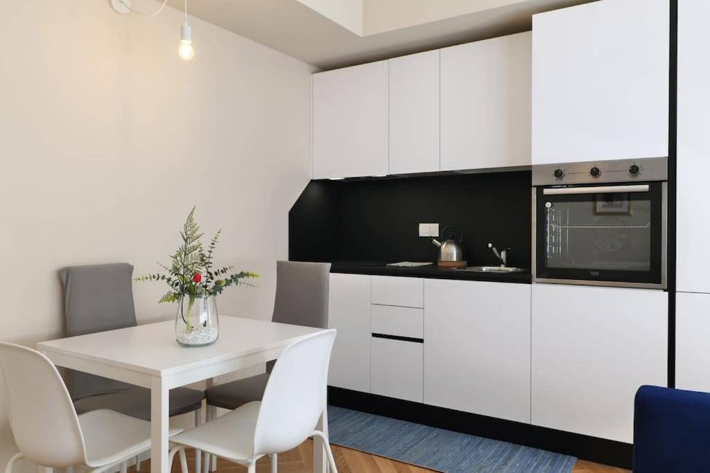 Primopiano - Jenner Apartment Милано Екстериор снимка